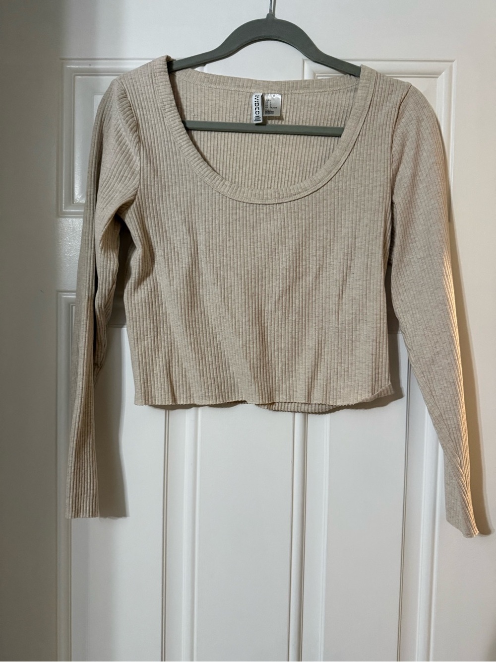 H&M Neutral Beige Ribbed Scoop-Neck Long Sleeve Crop Top